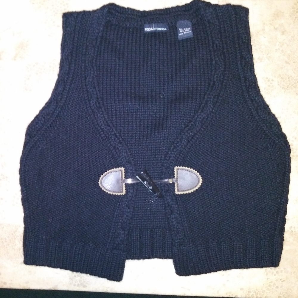 Sexy Moda International Vest size Medium never worn, hounds tooth like closure🌺